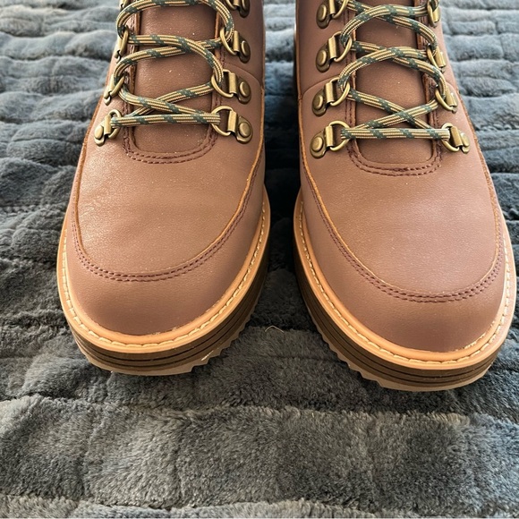 Teva Midform Lace Up Boot in Dark Purple Gorpcore Women's Size 9.5 - Picture 6 of 9